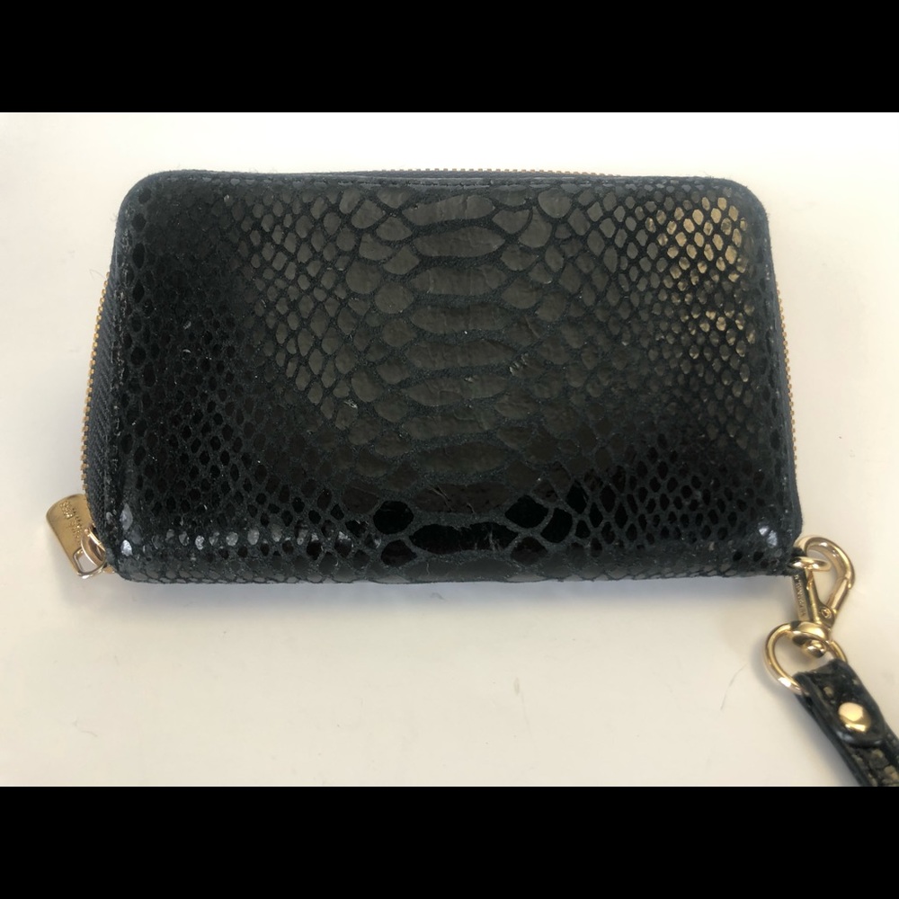 Michael Kors Embossed wallet - Picture 3 of 6